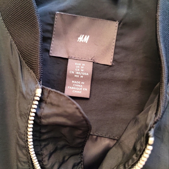 H&M light windbreaker polyester jacket black size medium - Picture 3 of 4